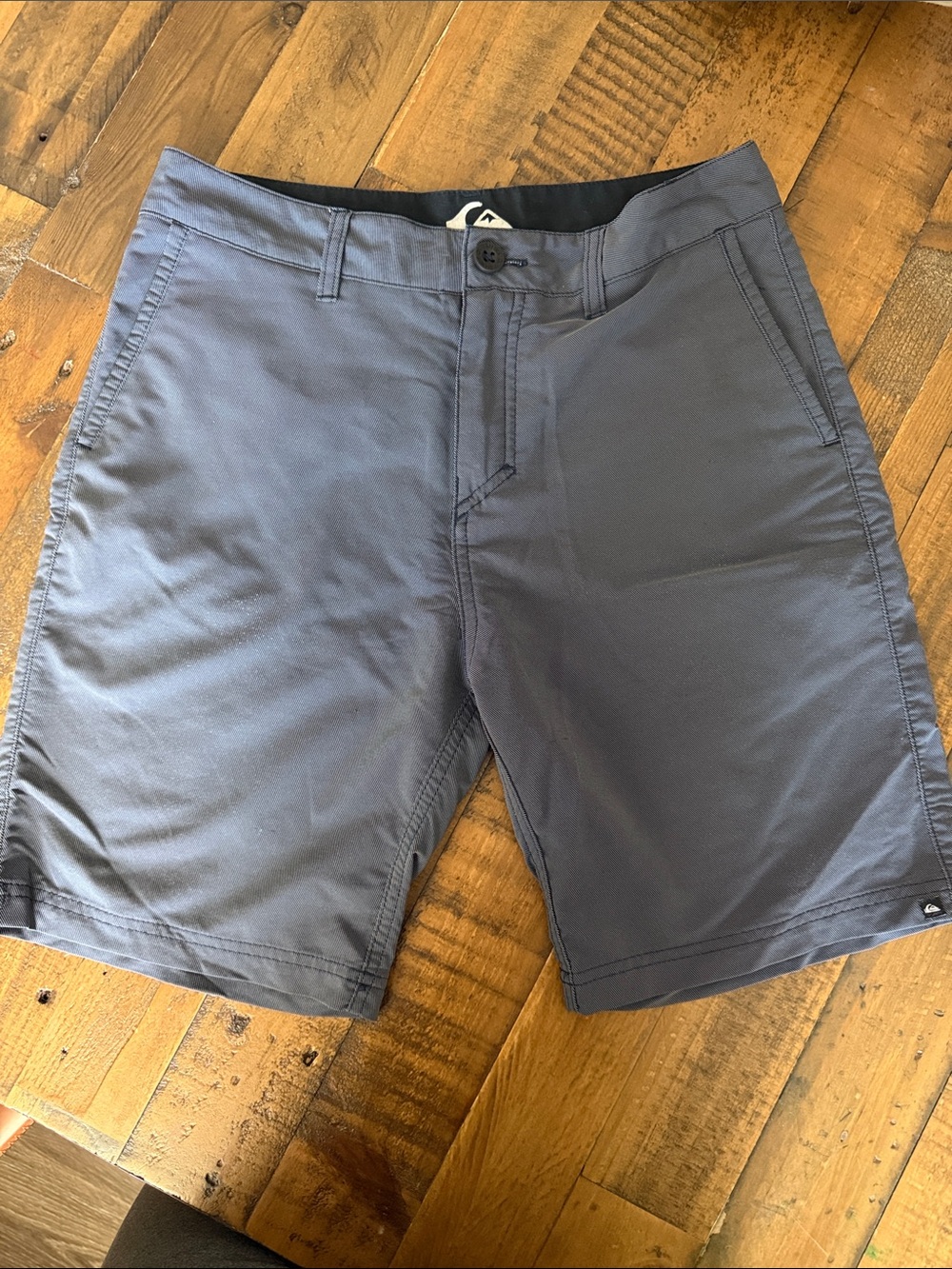 Quiksilver Men's Flat Front Gray Performance Shorts